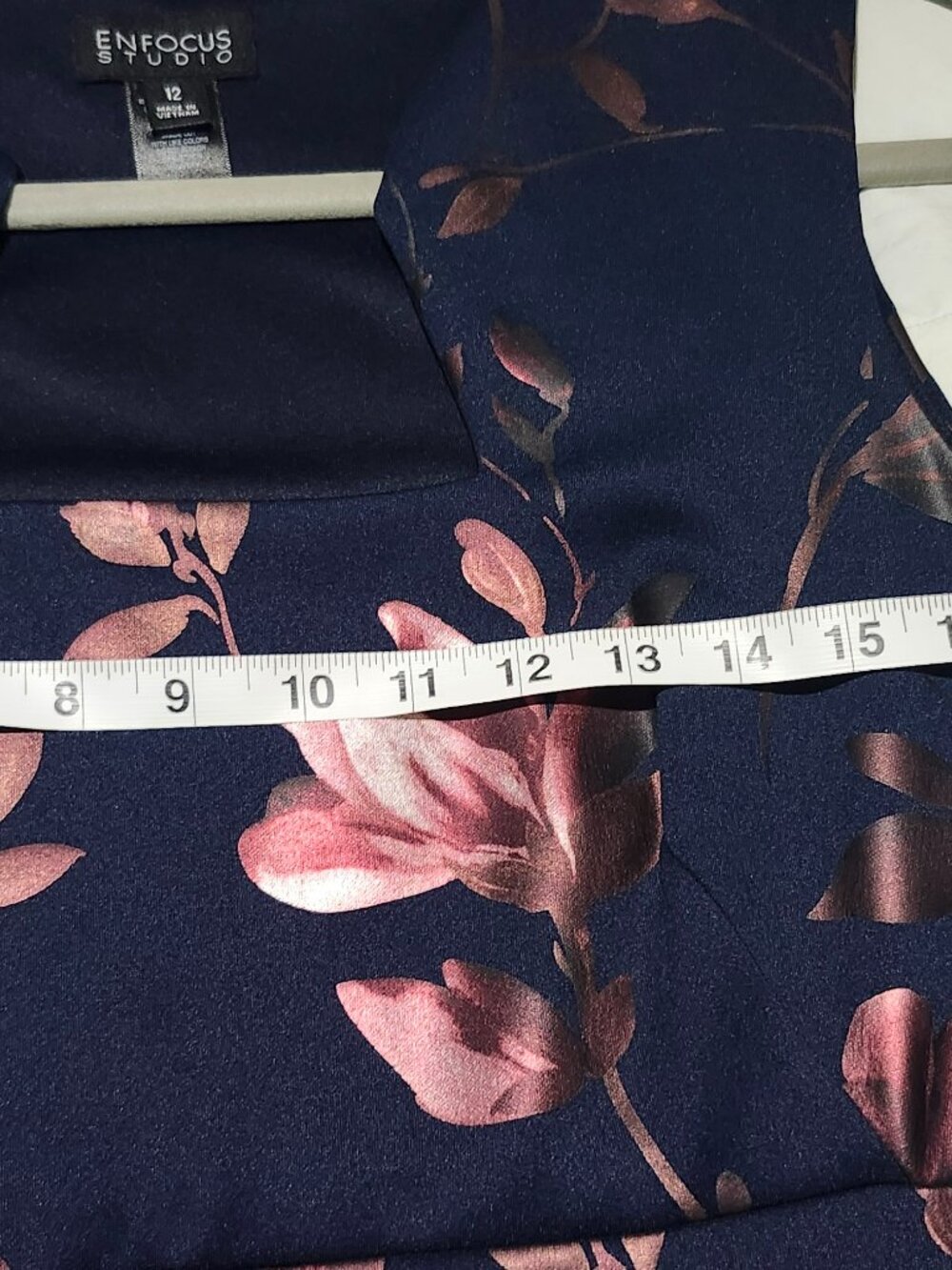 Dress - Picture 3 of 7